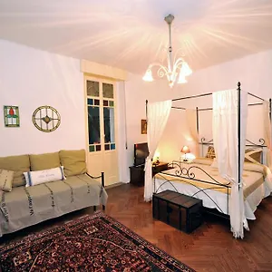 B&B Villa Lucia Bed & Breakfast