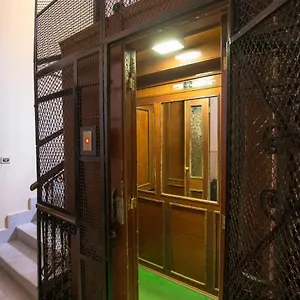 Giovine Italia Bed & Breakfast